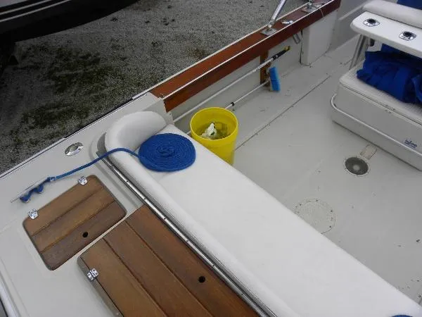 Slide: The Image of Boston Whaler Outrage 25 1988 - 6