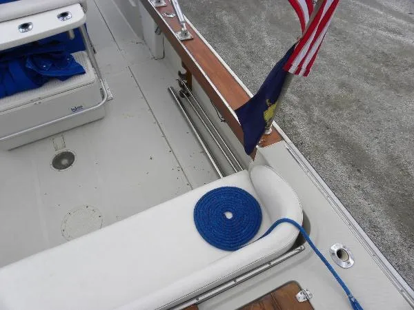 Slide: The Image of Boston Whaler Outrage 25 1988 - 7