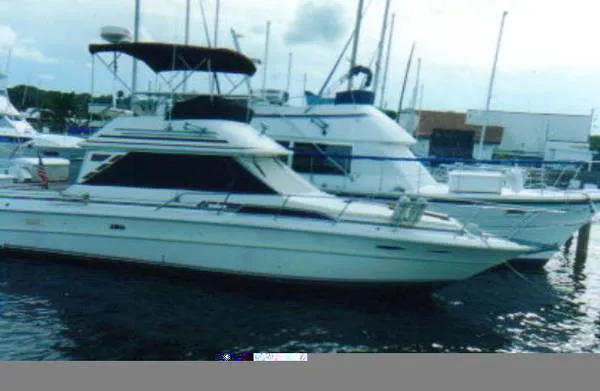Slide: The Image of Sea Ray 340 Sedan Bridge 1983 - 0