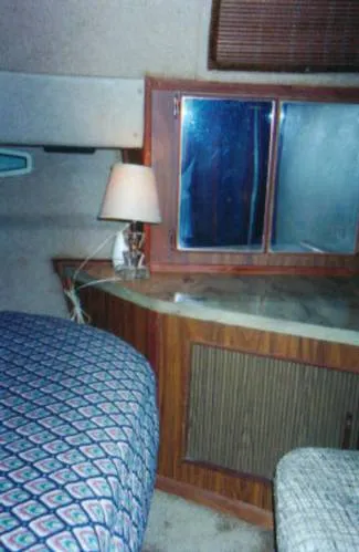 Slide: The Image of Sea Ray 340 Sedan Bridge 1983 - 4