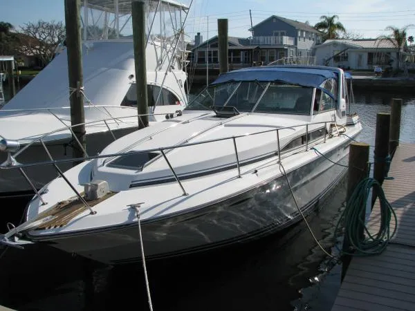 Slide: The Image of Sea Ray 34 EXPRESS SUNDANCER 1989 - 1