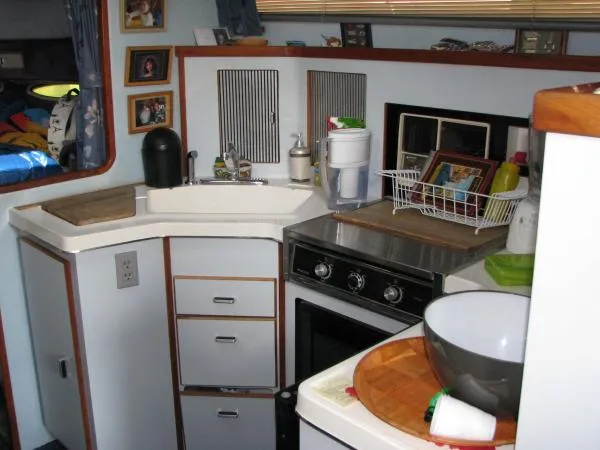 Slide: The Image of Sea Ray 34 EXPRESS SUNDANCER 1989 - 5