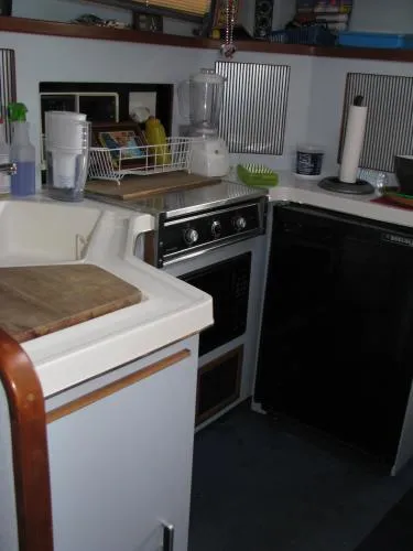 Slide: The Image of Sea Ray 34 EXPRESS SUNDANCER 1989 - 8