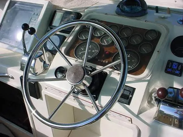Slide: The Image of Ocean Yachts 32 SUPER SPORT 1989 - 7