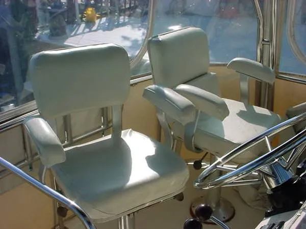Slide: The Image of Ocean Yachts 32 SUPER SPORT 1989 - 8