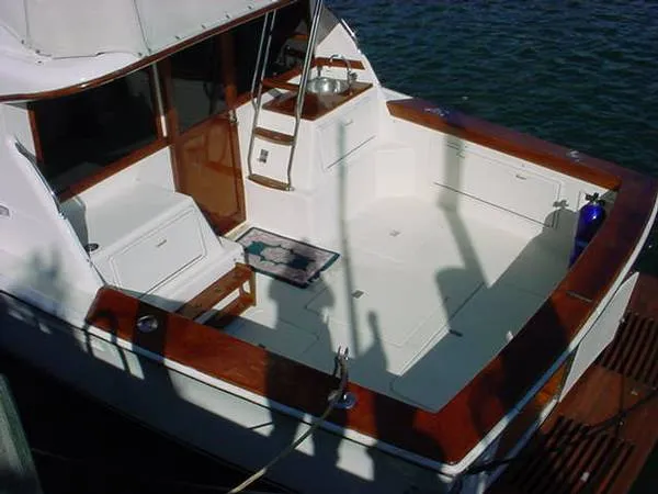 Slide: The Image of Ocean Yachts 32 SUPER SPORT 1989 - 9