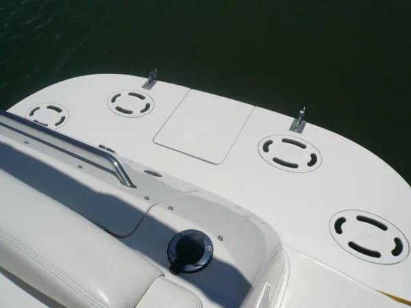 Slide: The Image of Sea Ray Sundancer 2002 - 4
