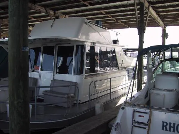 Slide: The Image of KINGSCRAFT Houseboat 1974 - 0