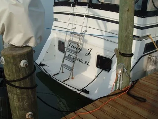 Slide: The Image of Hyatt Aft Deck Motoryacht 1996 - 1
