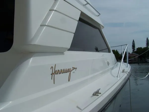 Slide: The Image of Hennessey 400 SFX Sportfish 2006 - 3
