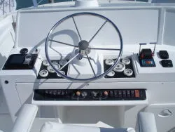 Slide: The Image of Hennessey 400 SFX Sportfish 2006 - 6