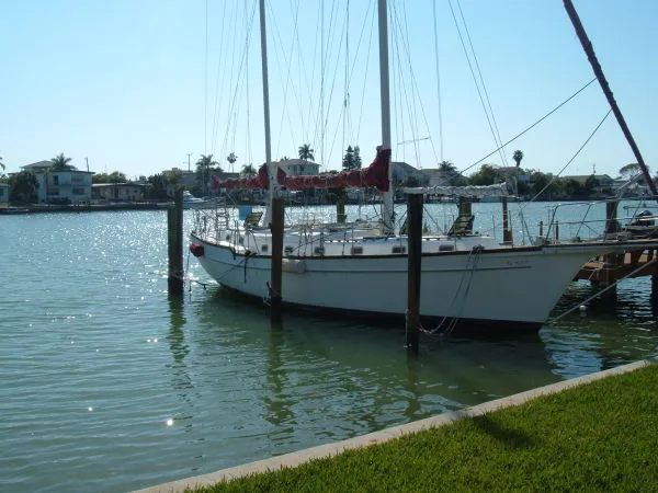 Slide: The Image of Horizon Heritage Ketch 1987 - 0