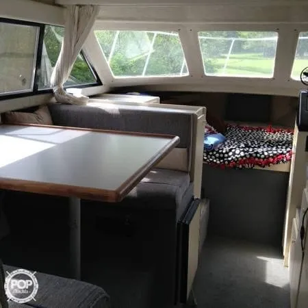 Slide: The Image of Bayliner 2858 Command Bridge 1995 - 10