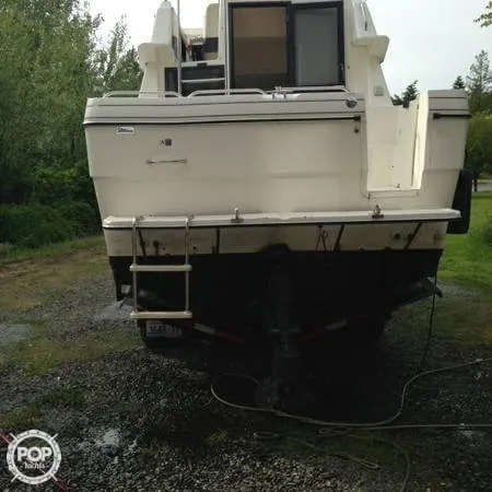 Slide: The Image of Bayliner 2858 Command Bridge 1995 - 2