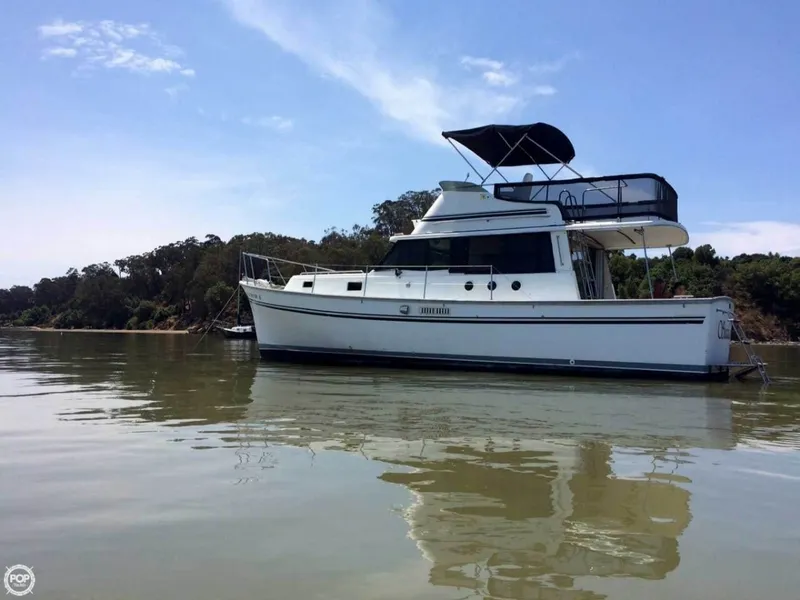 Slide: The Image of Mainship 34 MK I 1978 - 4