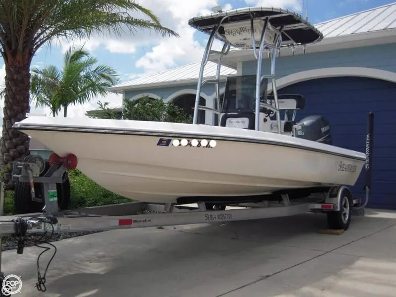 Slide: The Image of Shearwater Z 200 2008 - 1