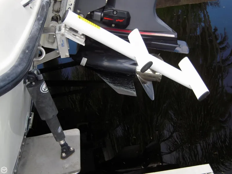 Slide: The Image of Hydra-Sports 23 Bay Bolt 2008 - 11