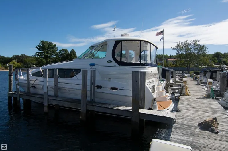 Slide: The Image of Sea Ray 390 Motoryacht 2004 - 1