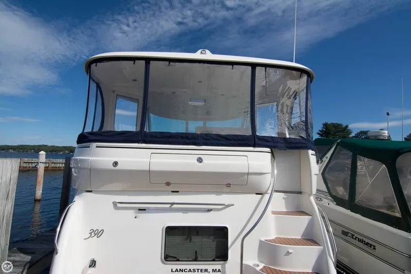 Slide: The Image of Sea Ray 390 Motoryacht 2004 - 3