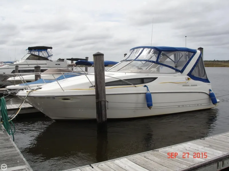 Slide: The Image of Bayliner 2855 Ciera 2002 - 2