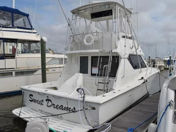 Slide: The Image of Hatteras 39 Convertible 1994 - 0