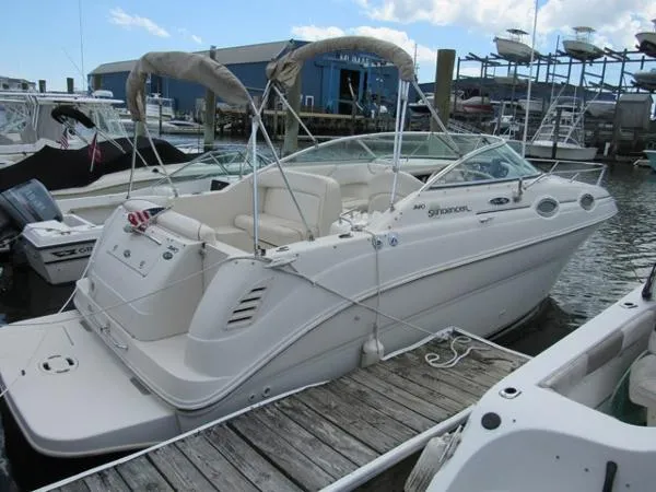 Slide: The Image of Sea Ray Sundancer 2001 - 2