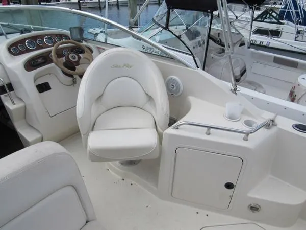 Slide: The Image of Sea Ray Sundancer 2001 - 5