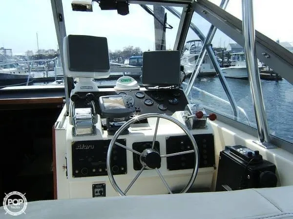 Slide: The Image of Luhrs 35 Alura 1988 - 5
