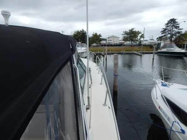 Slide: The Image of Sea Ray 460 Express Cruiser 1986 - 7