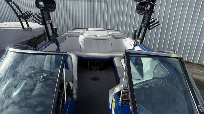 Slide: The Image of Sanger 237 XTZ 2016 - 13