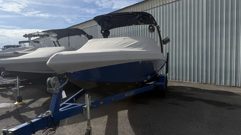 Slide: The Image of Sanger 237 XTZ 2016 - 8