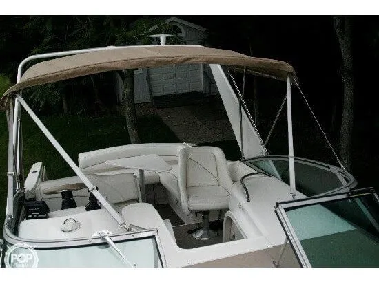 Slide: The Image of Larson 270 Cabrio Cruiser 2000 - 4