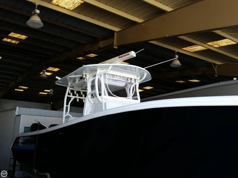 Slide: The Image of Yellowfin 32 Offshore 2010 - 1