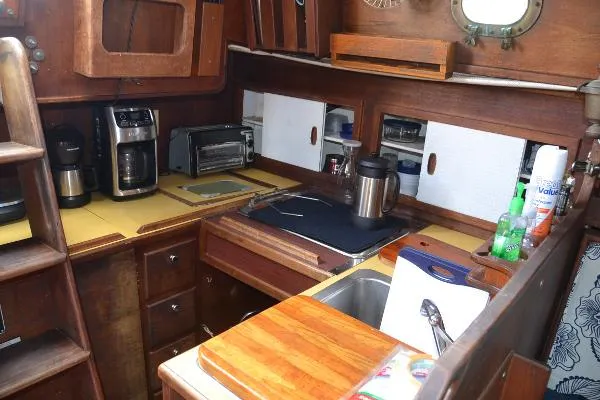 Slide: The Image of Pacific Seacraft Mariah 31 1977 - 11