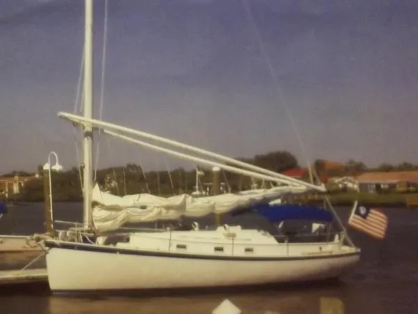 Slide: The Image of Hinterhoeller Nonsuch 30 Catboat 1982 - 0