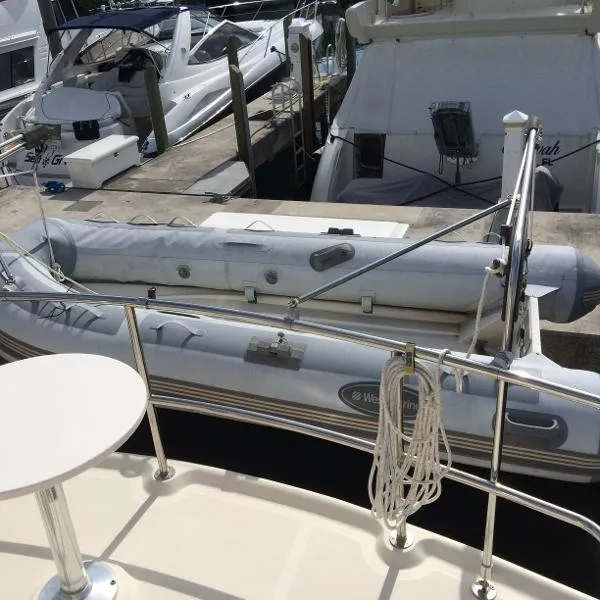 Slide: The Image of Mainship 400 Trawler 2007 - 11