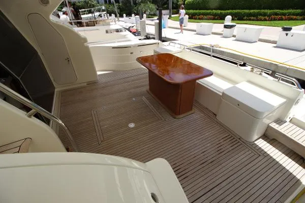 Slide: The Image of Ferretti 680 2000 - 3
