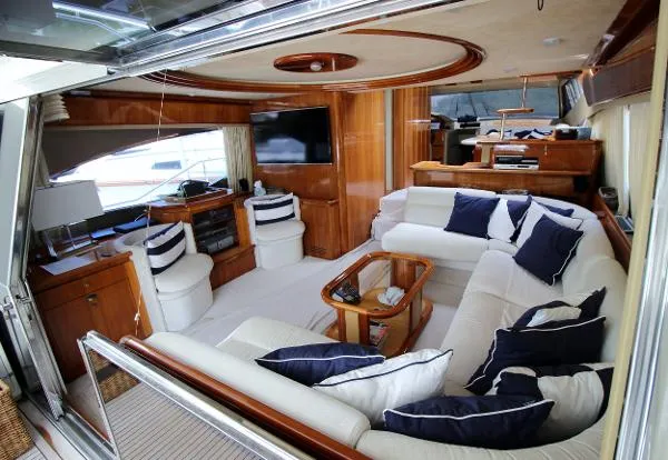 Slide: The Image of Ferretti 680 2000 - 6