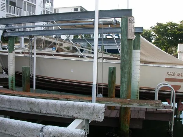 Slide: The Image of Bertram 26 Sport Convertible 1984 - 2