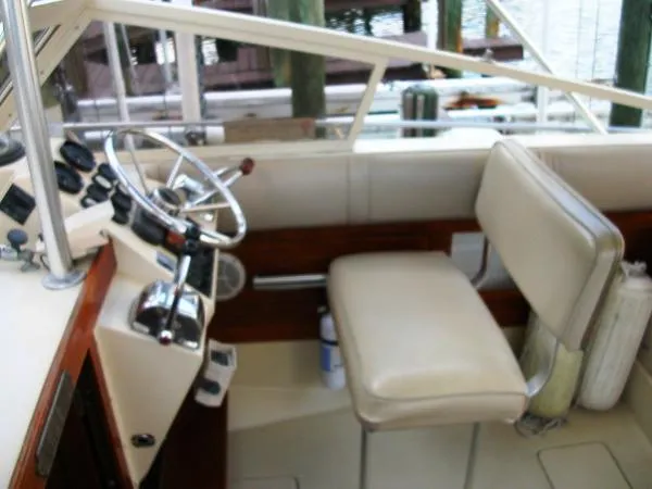 Slide: The Image of Bertram 26 Sport Convertible 1984 - 9