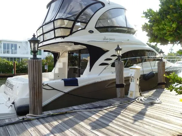 Slide: The Image of Sea Ray 50/52 Sedan Bridge 2005 - 1