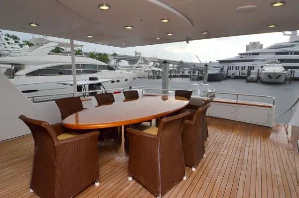 Slide: The Image of Heesen 1988 - 10