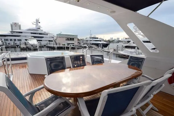 Slide: The Image of Heesen 1988 - 5