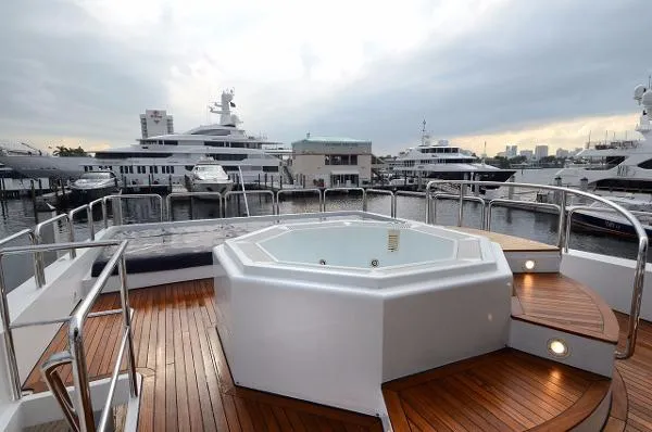 Slide: The Image of Heesen 1988 - 6