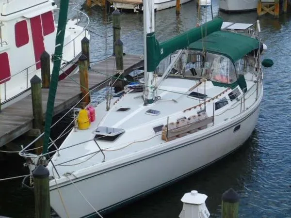 Slide: The Image of Catalina 42 Two cabin 1992 - 1