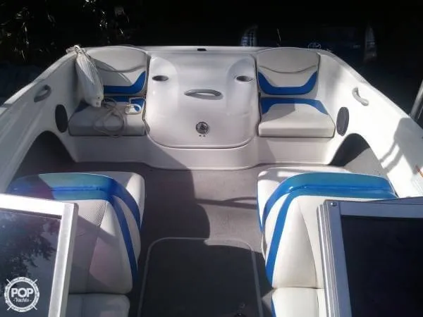 Slide: The Image of Bayliner F17 Flight Series 2007 - 2