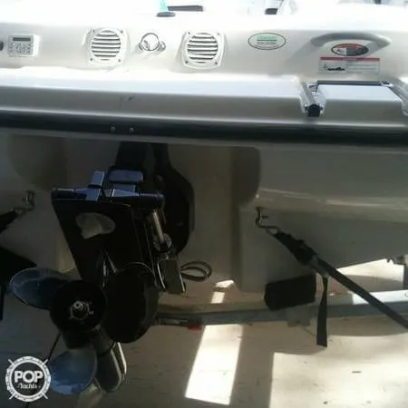 Slide: The Image of Bayliner F17 Flight Series 2007 - 6