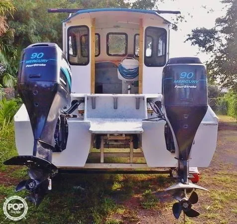 Slide: The Image of Maui Custom 25 Power Catamaran 2005 - 2