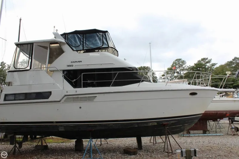 Slide: The Image of Carver Yachts 350 Aft Cabin 1993 - 1