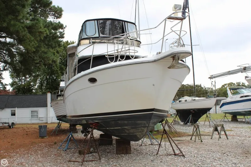 Slide: The Image of Carver Yachts 350 Aft Cabin 1993 - 8